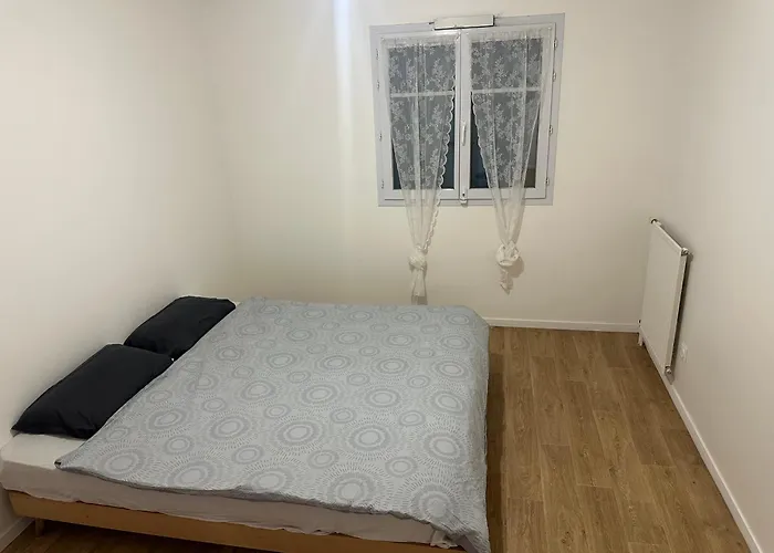 Rum i privatbostad Ref Chamb Double Dans Un Partage Chessy (Seine-et-Marne)